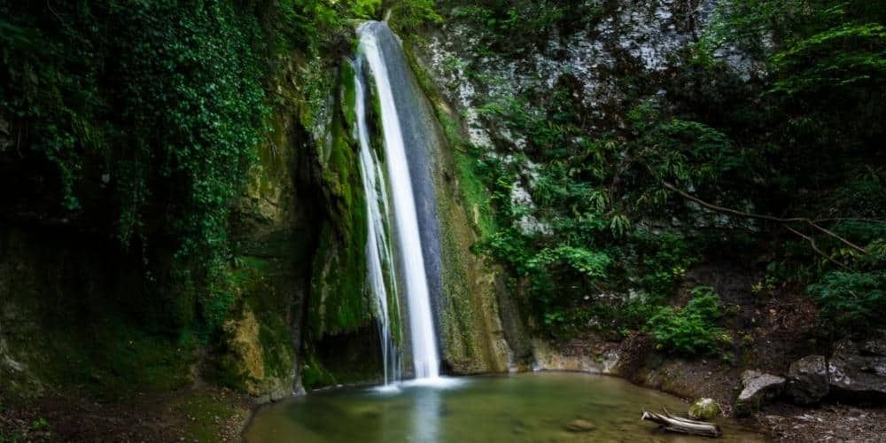 The most beautiful waterfalls in Italy: Molina Waterfall The most beautiful waterfalls in Italy: Molina Waterfall